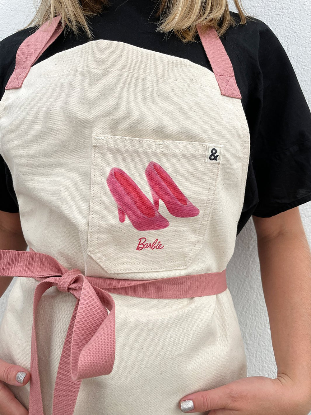 barbie x wallshoppe apron by hedley bennet pink pumps
