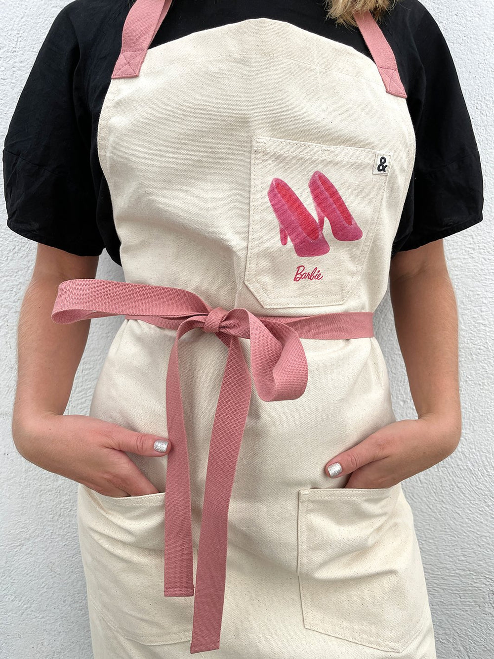 barbie x wallshoppe apron by hedley bennet pink pumps
