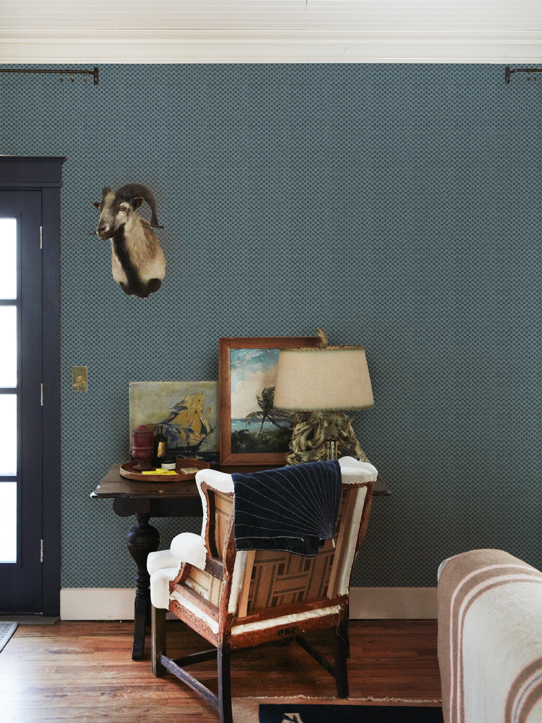 ditsy-flower-wallpaper-chris-benz-blue