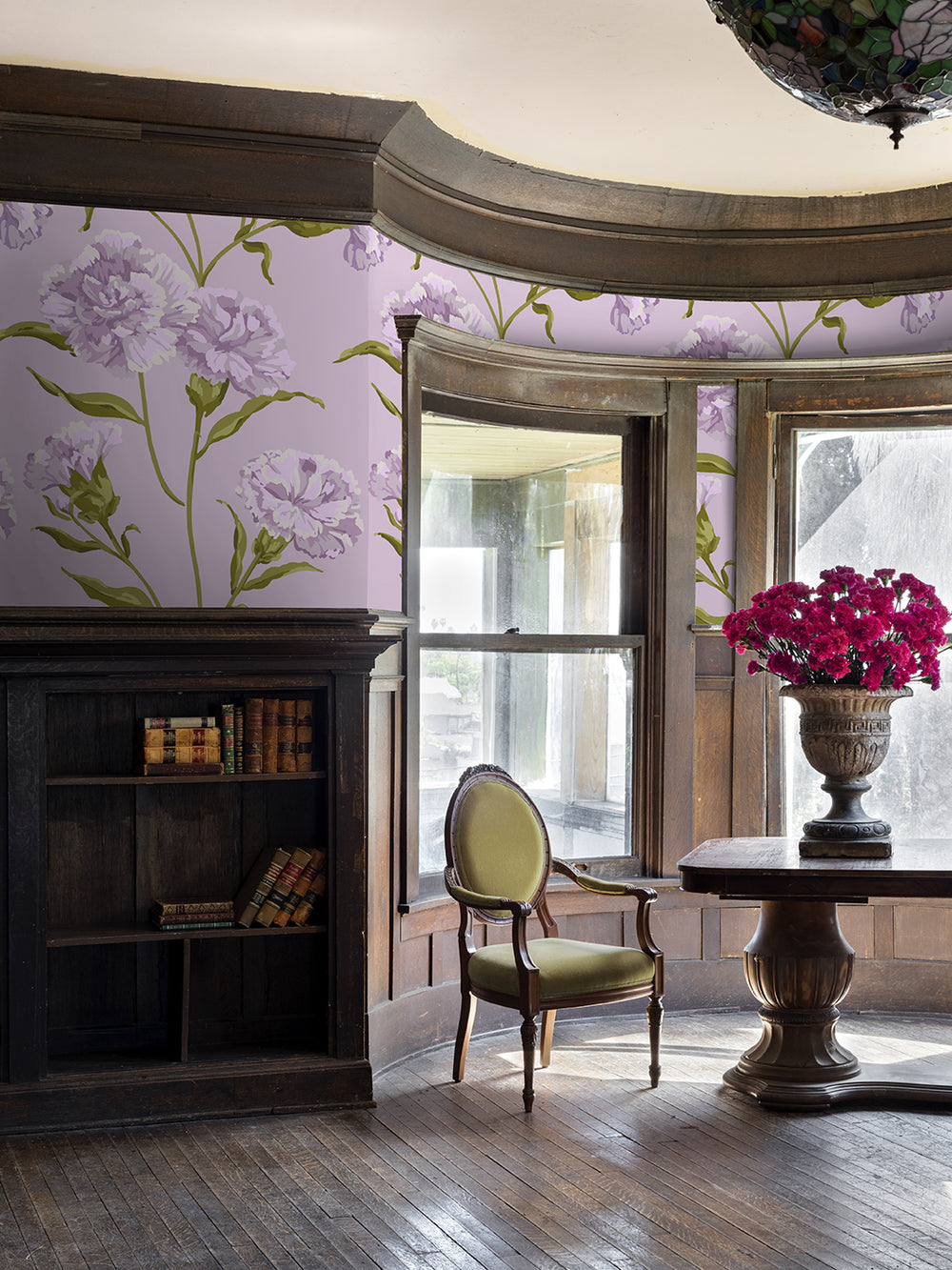 townhouse-mural-wallpaper-by-sarah-jessica-parker-heliotrope-on-lavender