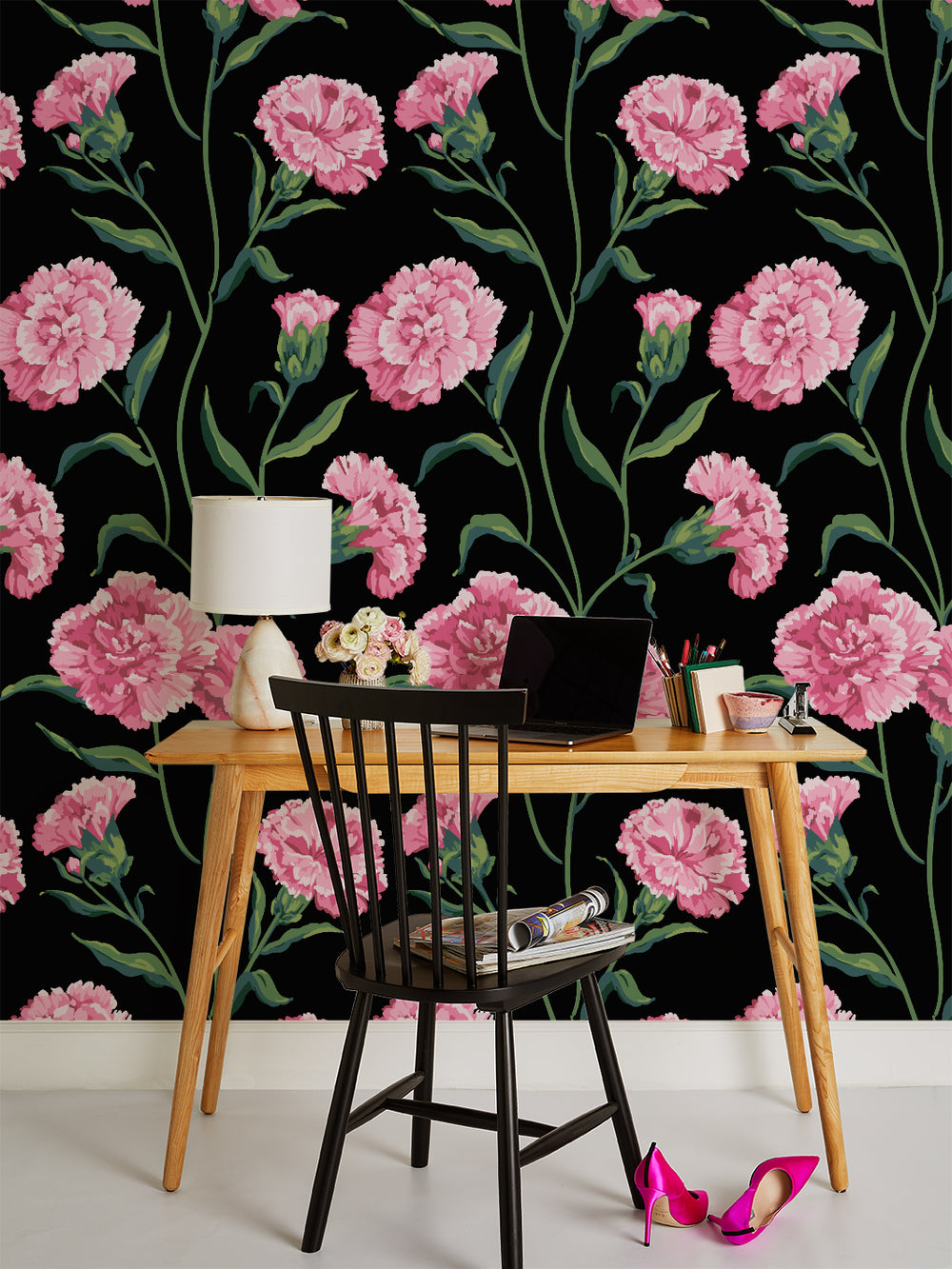 townhouse-wallpaper-by-sarah-jessica-parker-blush-on-black