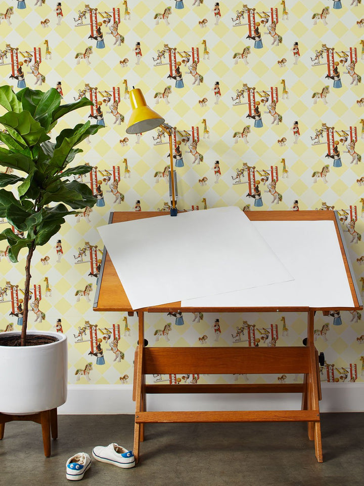 circus-toile-wallpaper-by-fisher-price-yellow