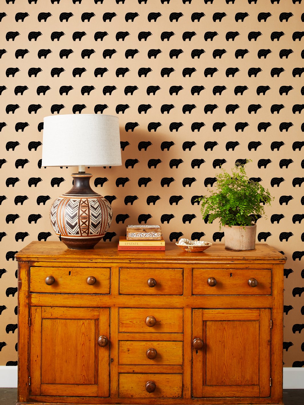 chubby bear kraft wallpaper by tea collection black