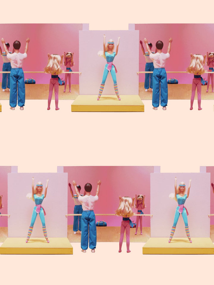 workout-barbie-horizontal-wallpaper-by-barbie-peach