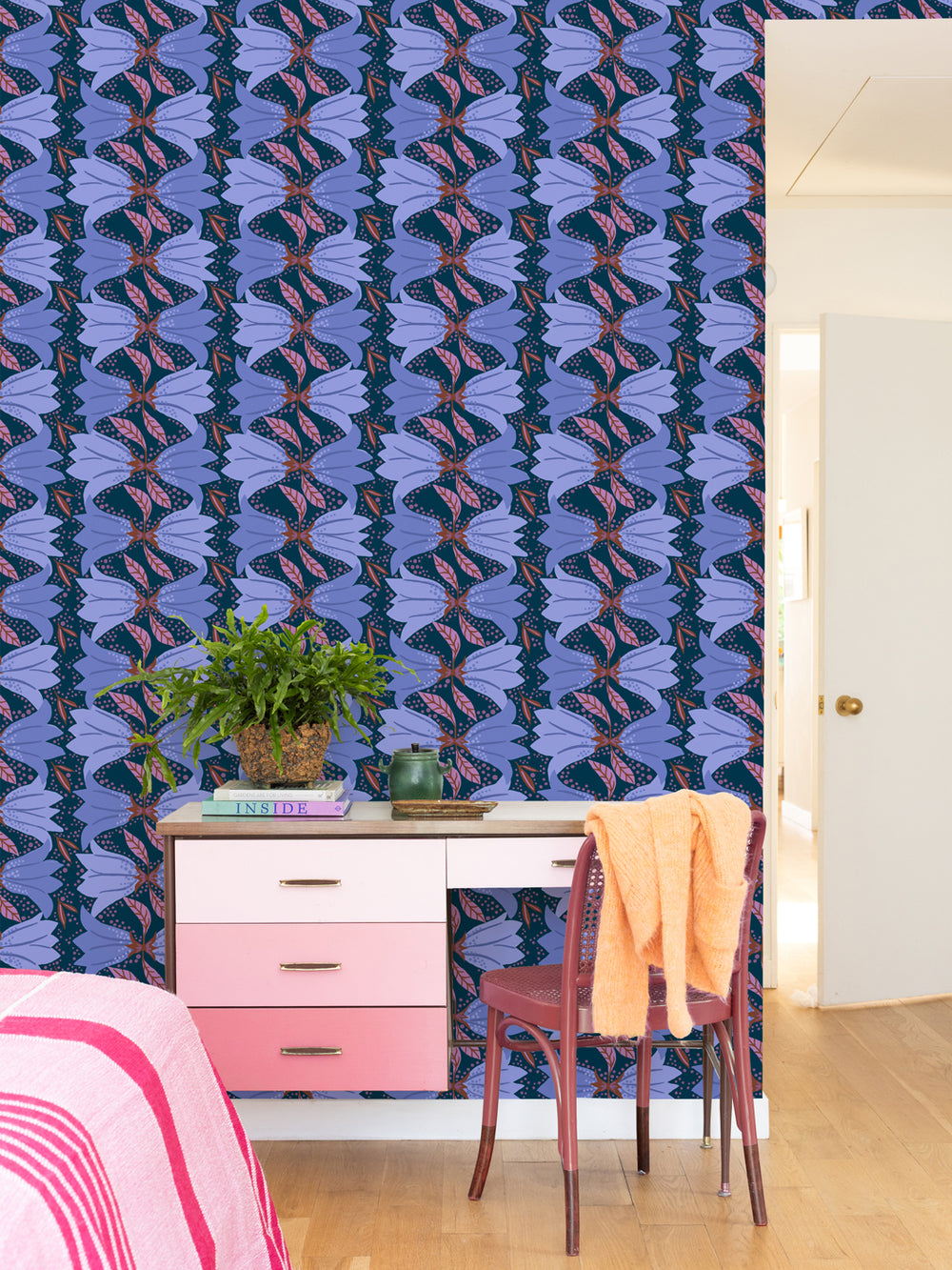 astrid-wallpaper-by-sarah-jessica-parker-navy-plum