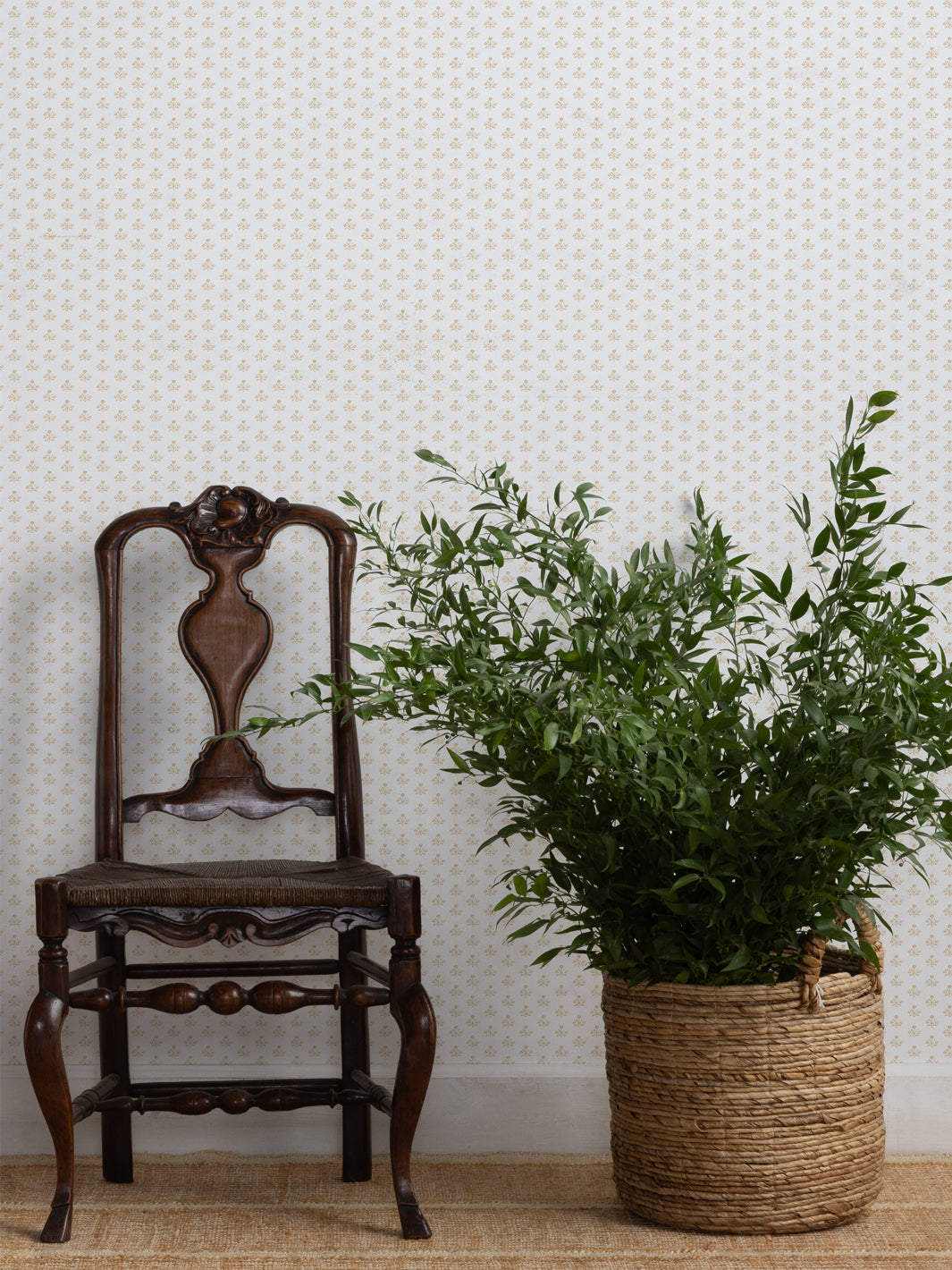 bennett-petite-white-ground-wallpaper-by-sugar-paper-rose