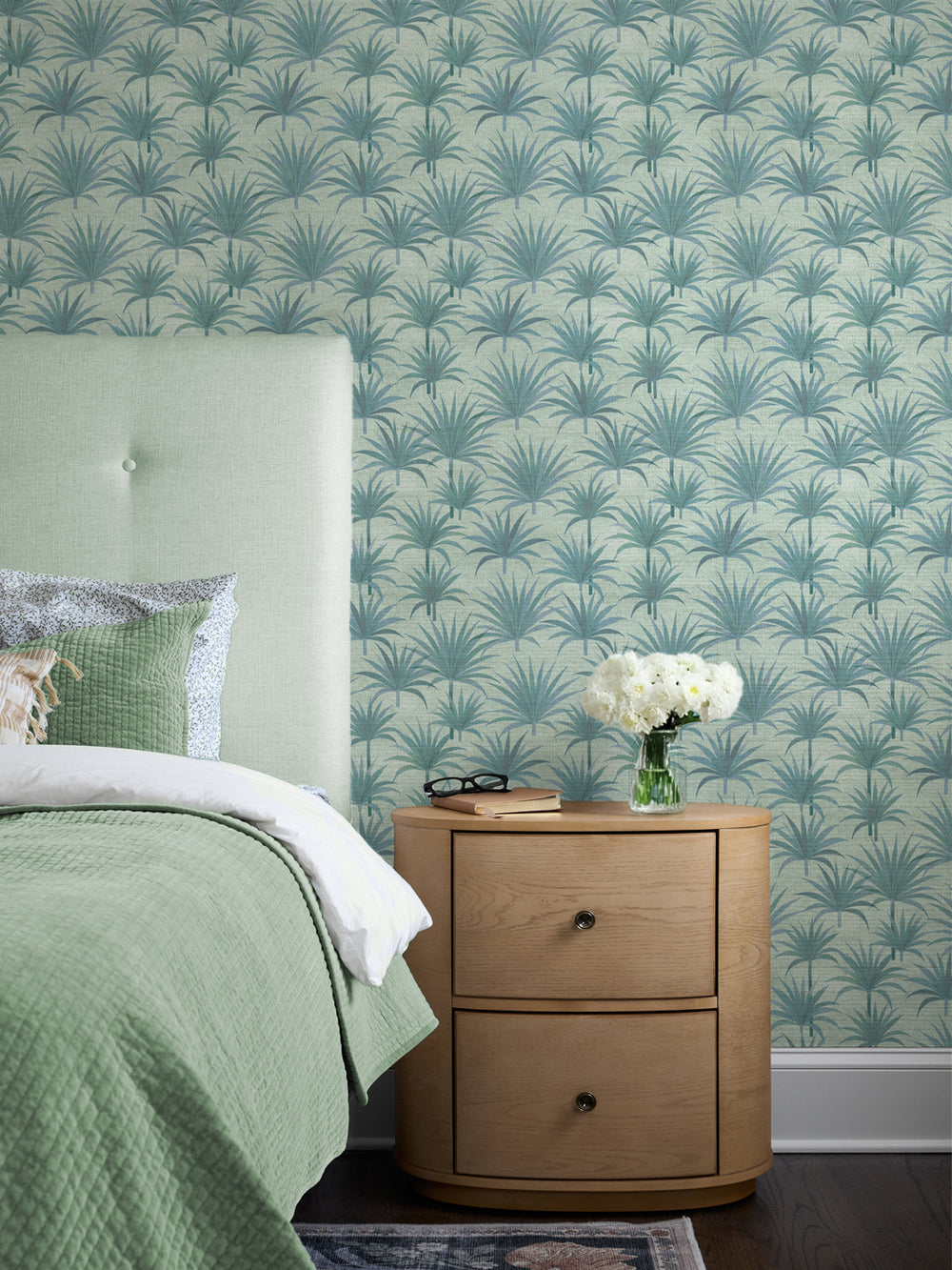 'Bismark Palm' Grasscloth Wallpaper by Wallshoppe - Blue Green - Room Shot