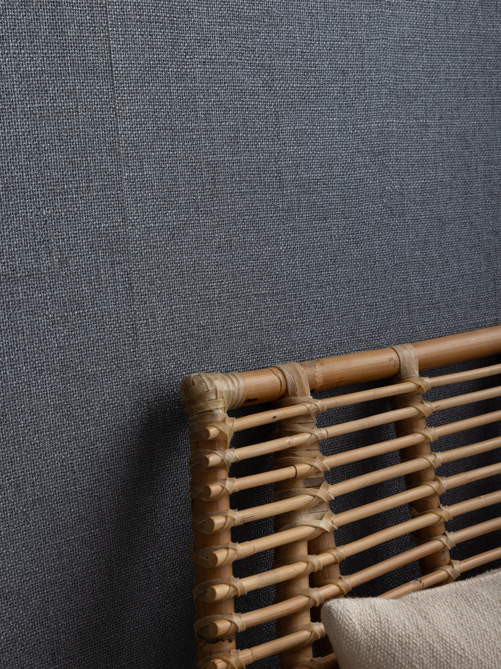 burlap grasscloth wallpaper in aqua