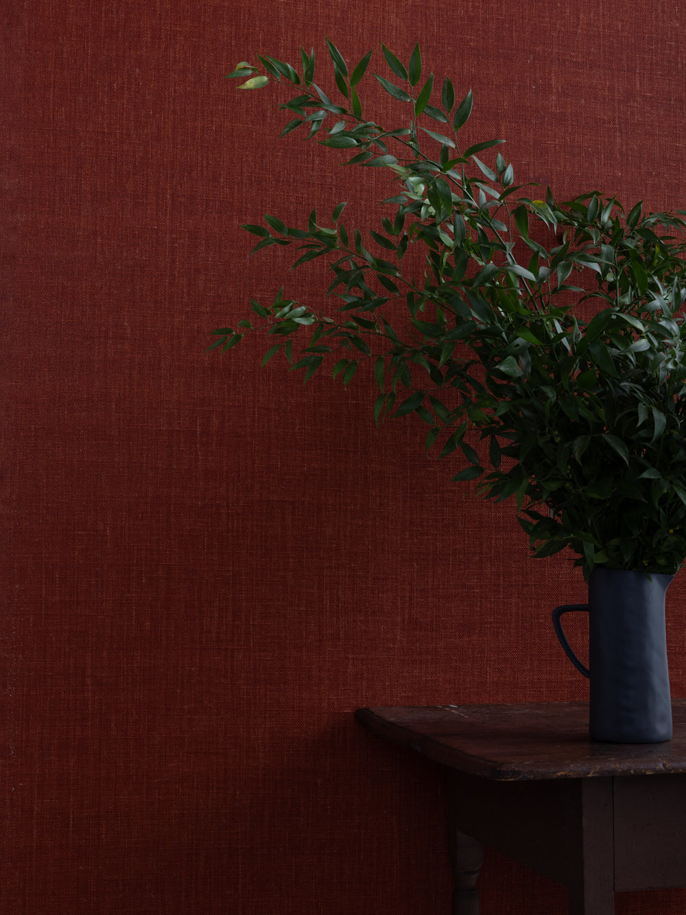 burlap grasscloth wallpaper in clay