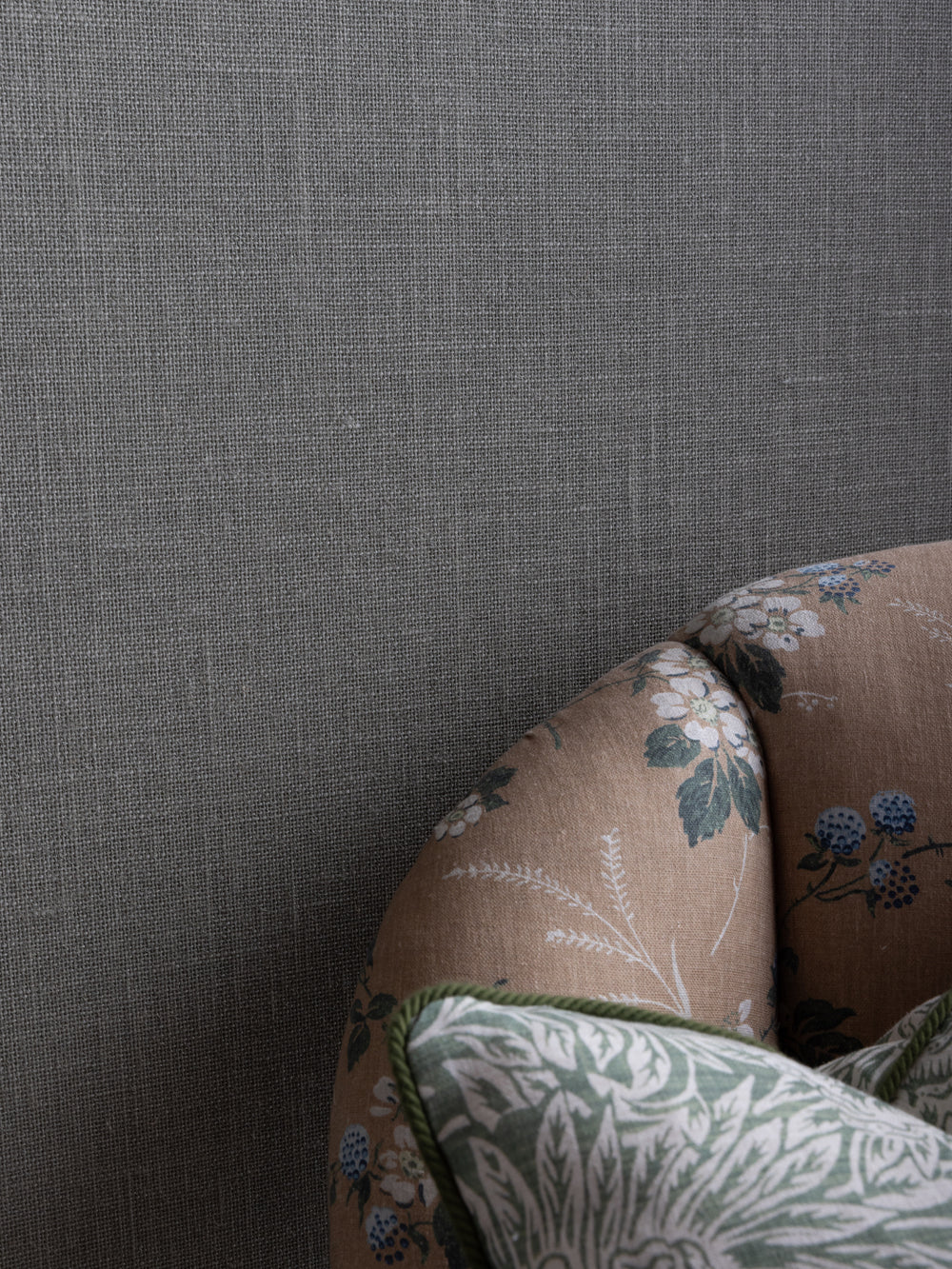 burlap grasscloth wallpaper in tweed
