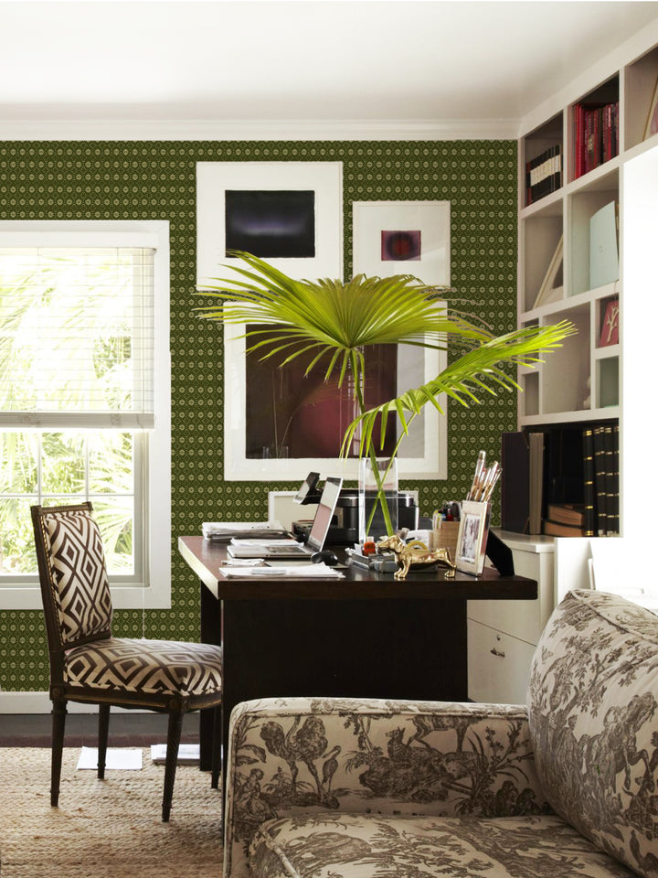 'Buttonwood' Wallpaper by Flint Wood & Hicks - Dark Olive