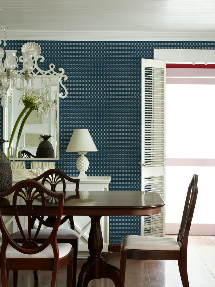 'Buttonwood' Wallpaper by Flint Wood & Hicks - Midnight