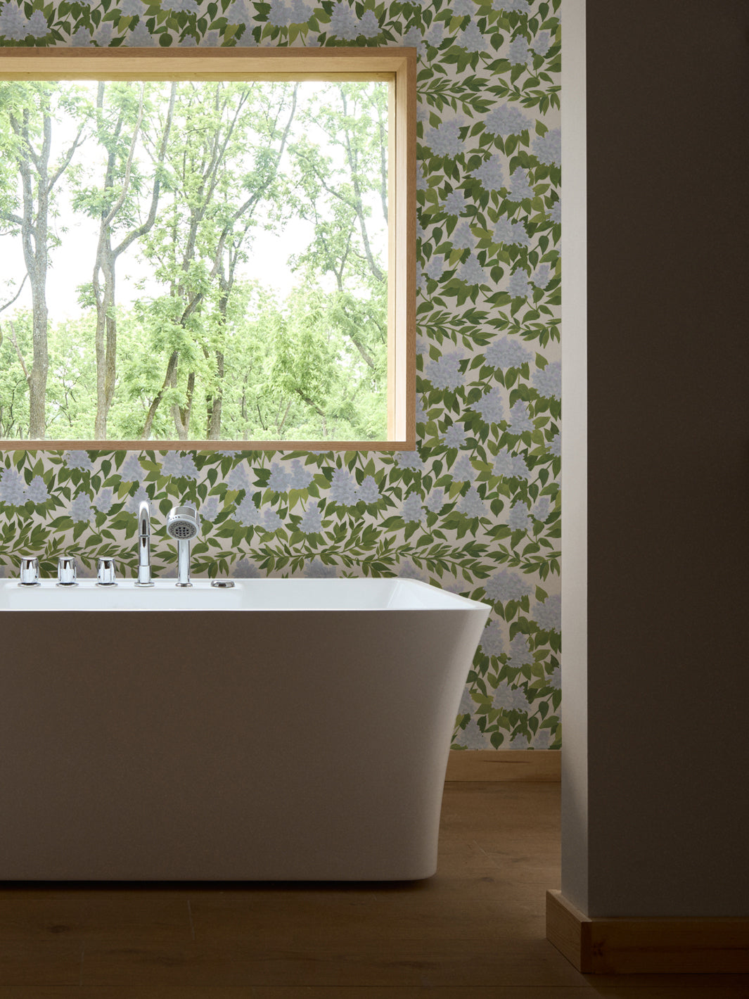 'Cottage Bloom' Wallpaper in Blue - Room Scene