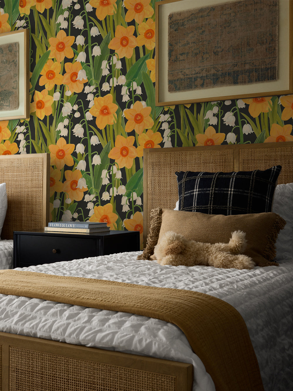'Daffodil Field' Wallpaper in Slate - Room Scene