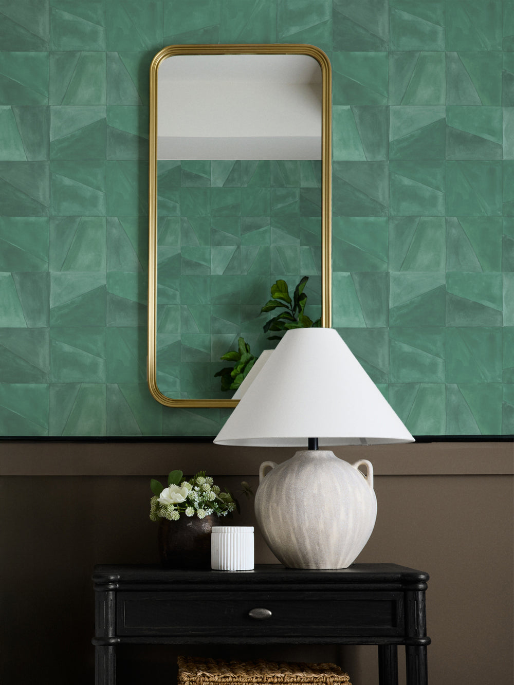 'Desert Clay' Wallpaper in Sea - Room Scene