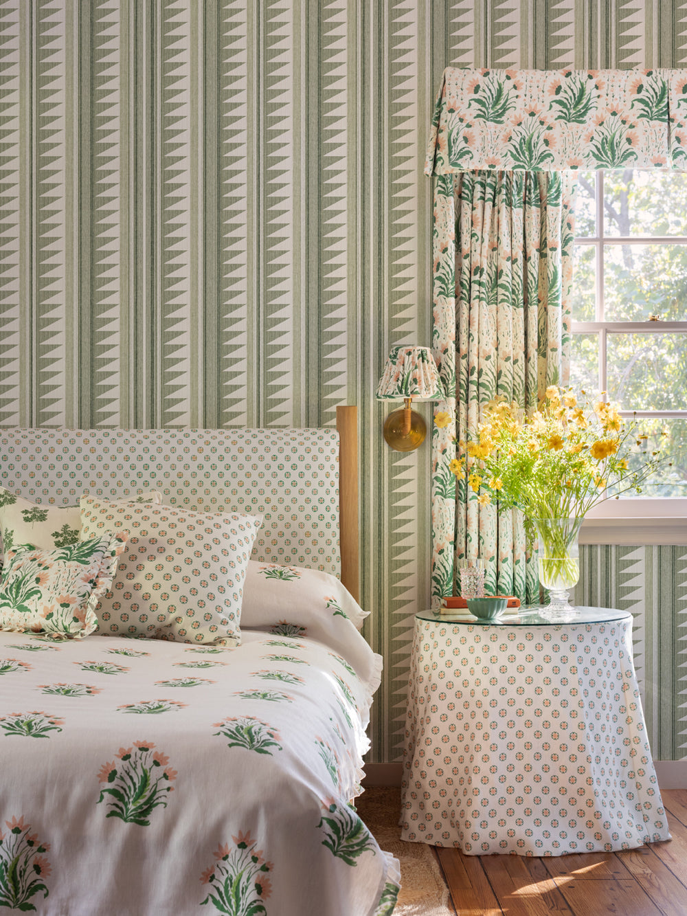 edwin-stripe-wallpaper-by-nathan-turner-green