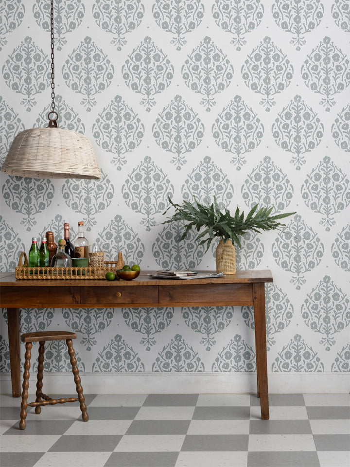 eleanor-white-ground-wallpaper-by-sugar-paper-silver-sage
