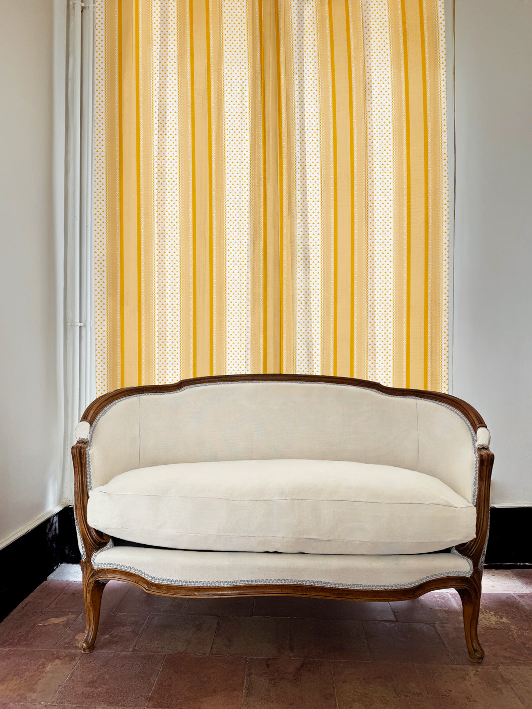 'Fleur de Lis Raylée' Linen Fabric by Clare V. - Yellow Buttercream