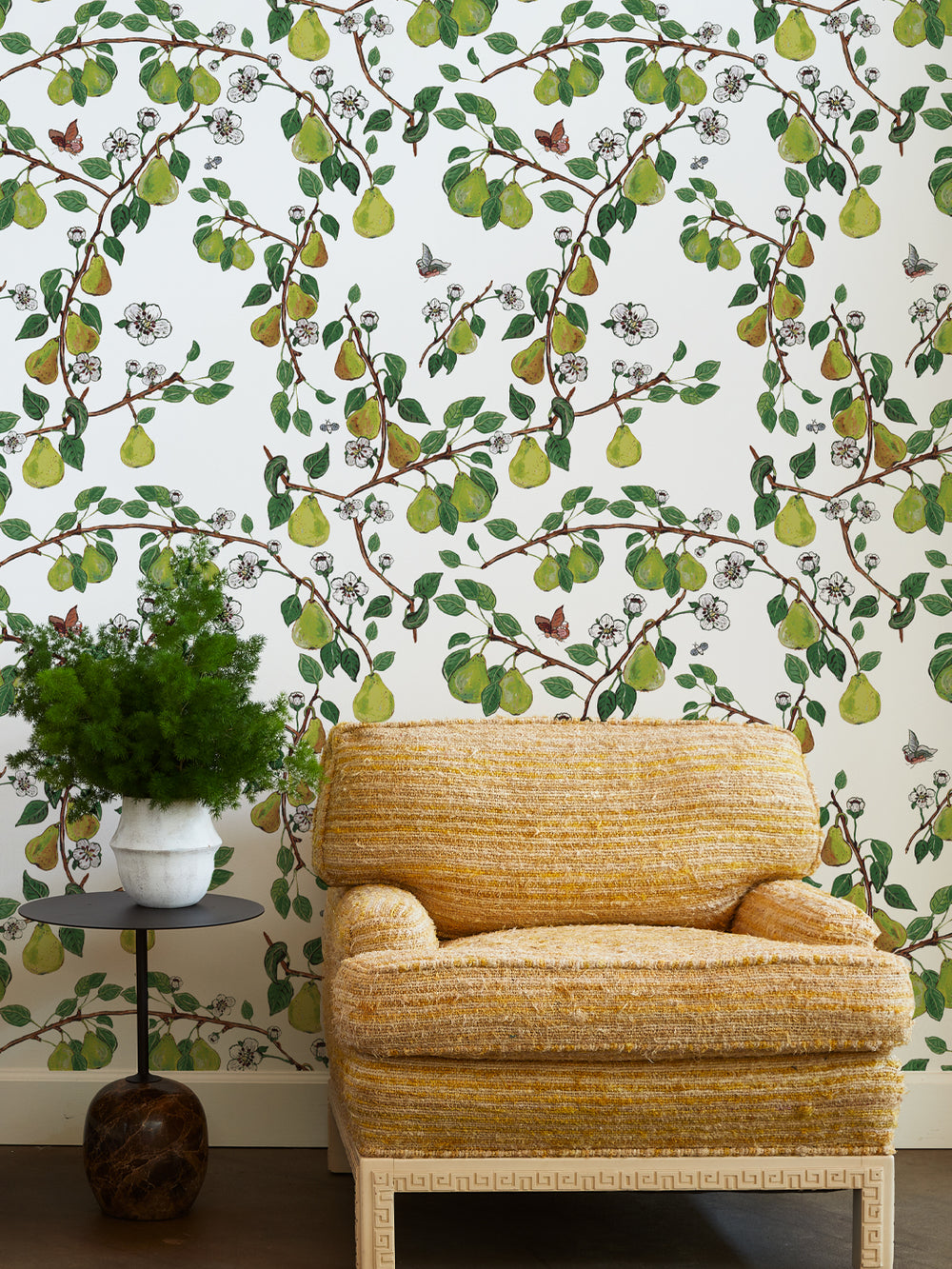 giardino-di-pere-wallpaper-by-carly-beck-white