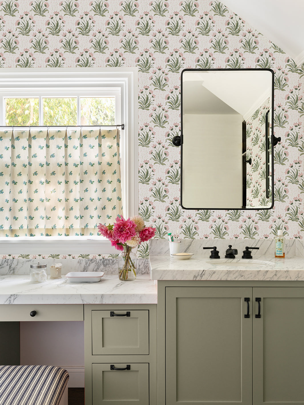 Hillhouse Floral Multi' Wallpaper by Nathan Turner - Pink Green