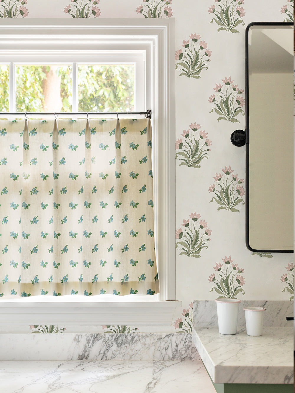hillhouse-block-print-small-wallpaper-by-nathan-turner-pink-green