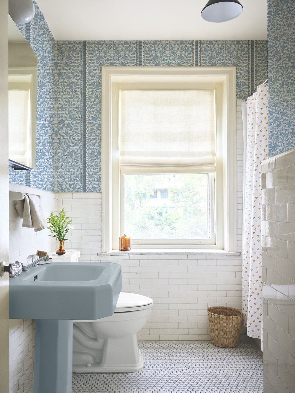 'Jezebel Stripe' Wallpaper by Wallshoppe - Denim - Room Shot