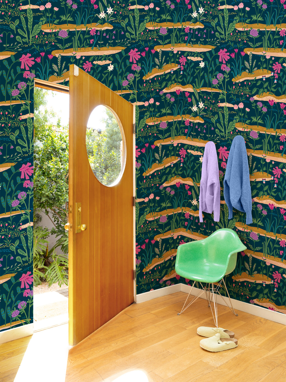 josefin-wallpaper-by-sarah-jessica-parker-deep-navy