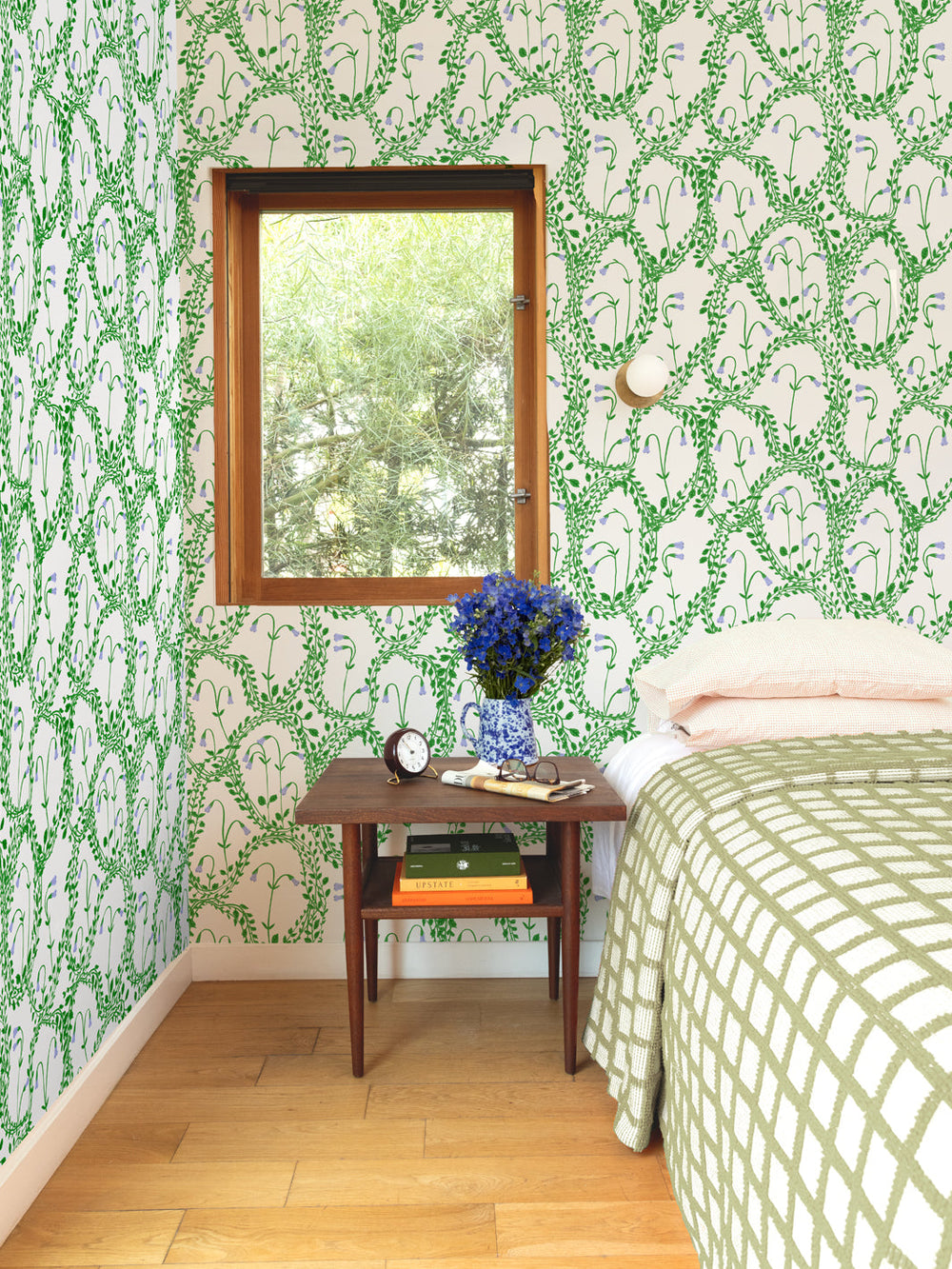 linnea-wallpaper-by-sarah-jessica-parker-lilac