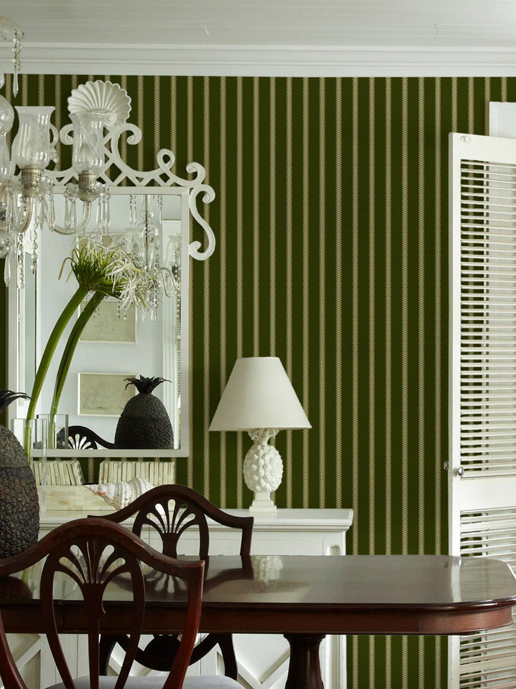 'Love Vine' Wallpaper by Flint Wood & Hicks - Dark Olive