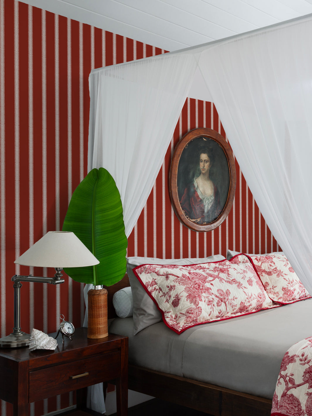 'Love Vine' Wallpaper by Flint Wood & Hicks - Ivory on Dark Red