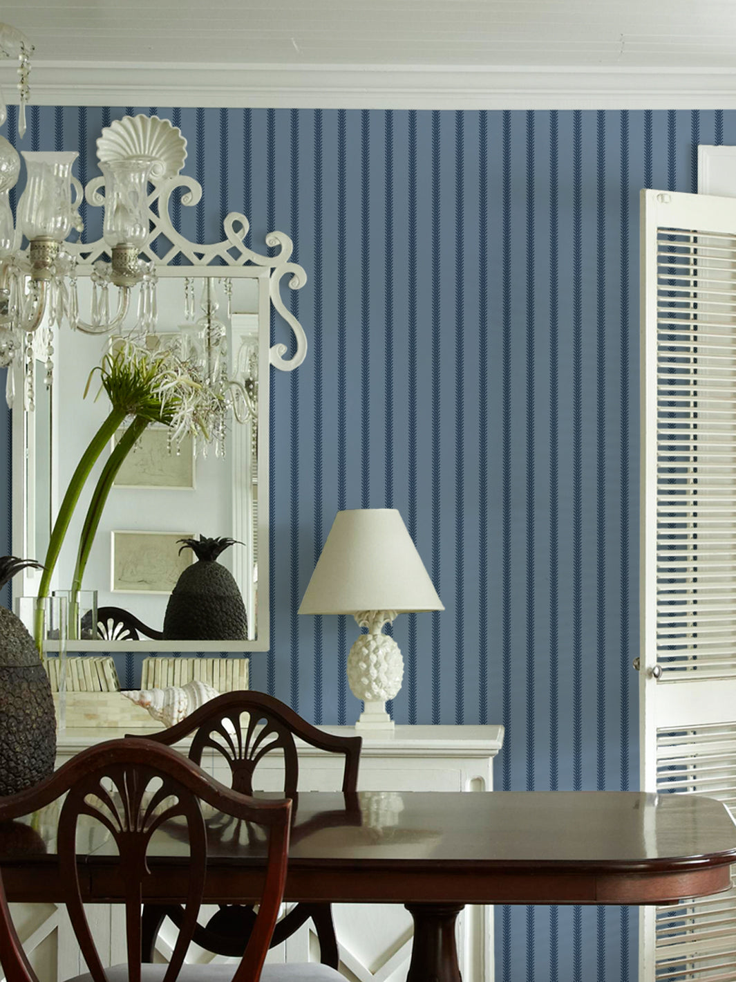 'Love Vine' Wallpaper by Flint Wood & Hicks - Navy on Slate Blue