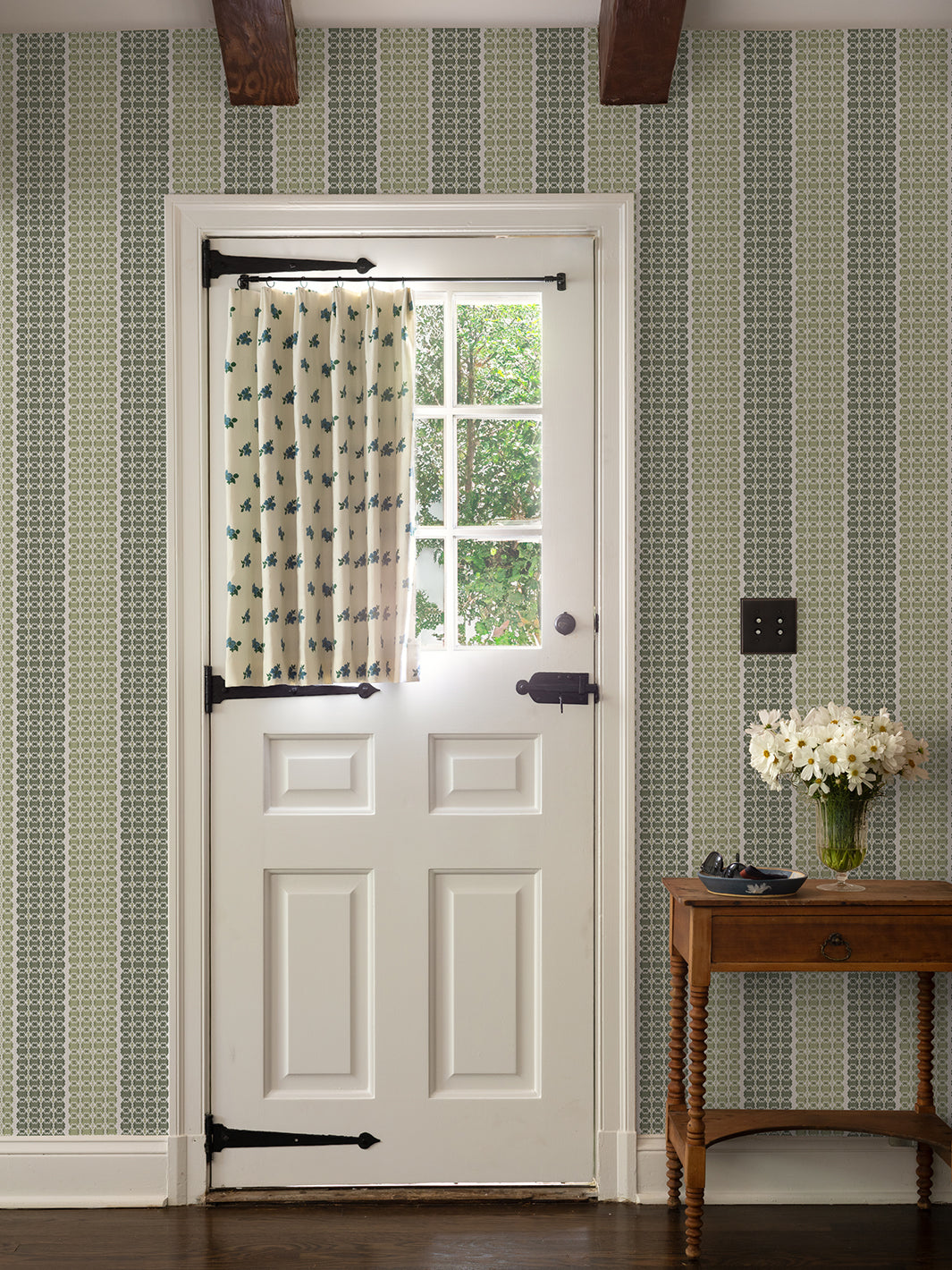 medallion-stripe-wallpaper-by-nathan-turner-green