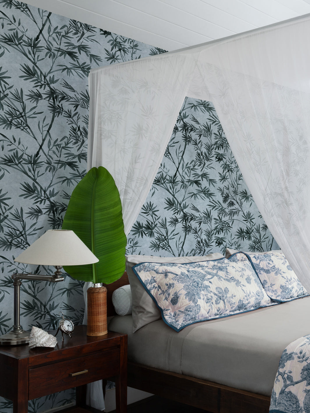 'Runaway Bamboo' Wallpaper by Flint Wood & Hicks - Tonal Blue
