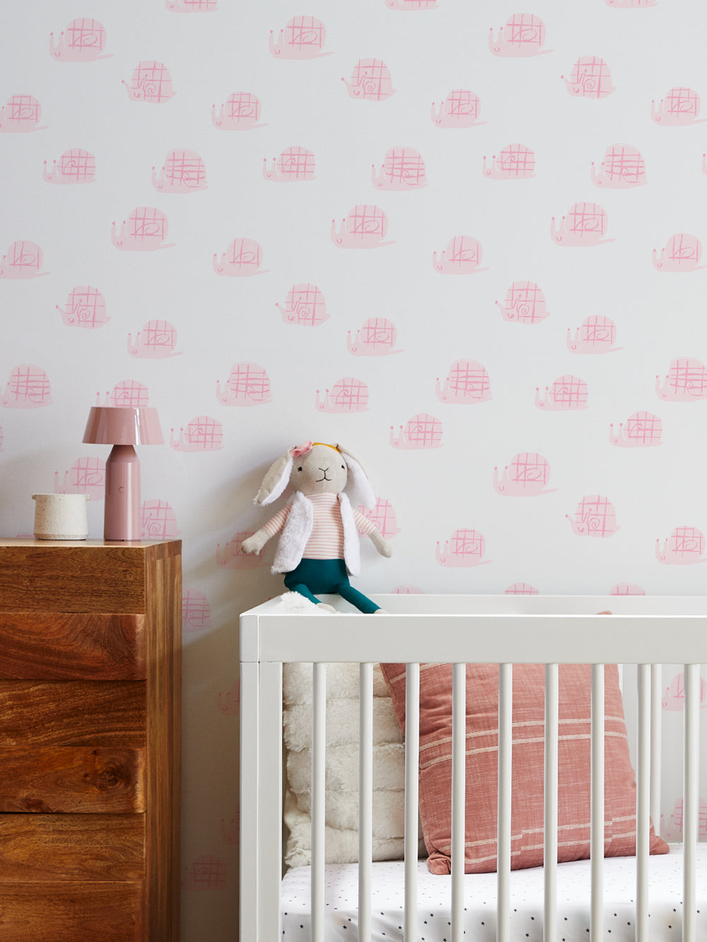 snails-wallpaper-by-tea-collection-bubblegum-1