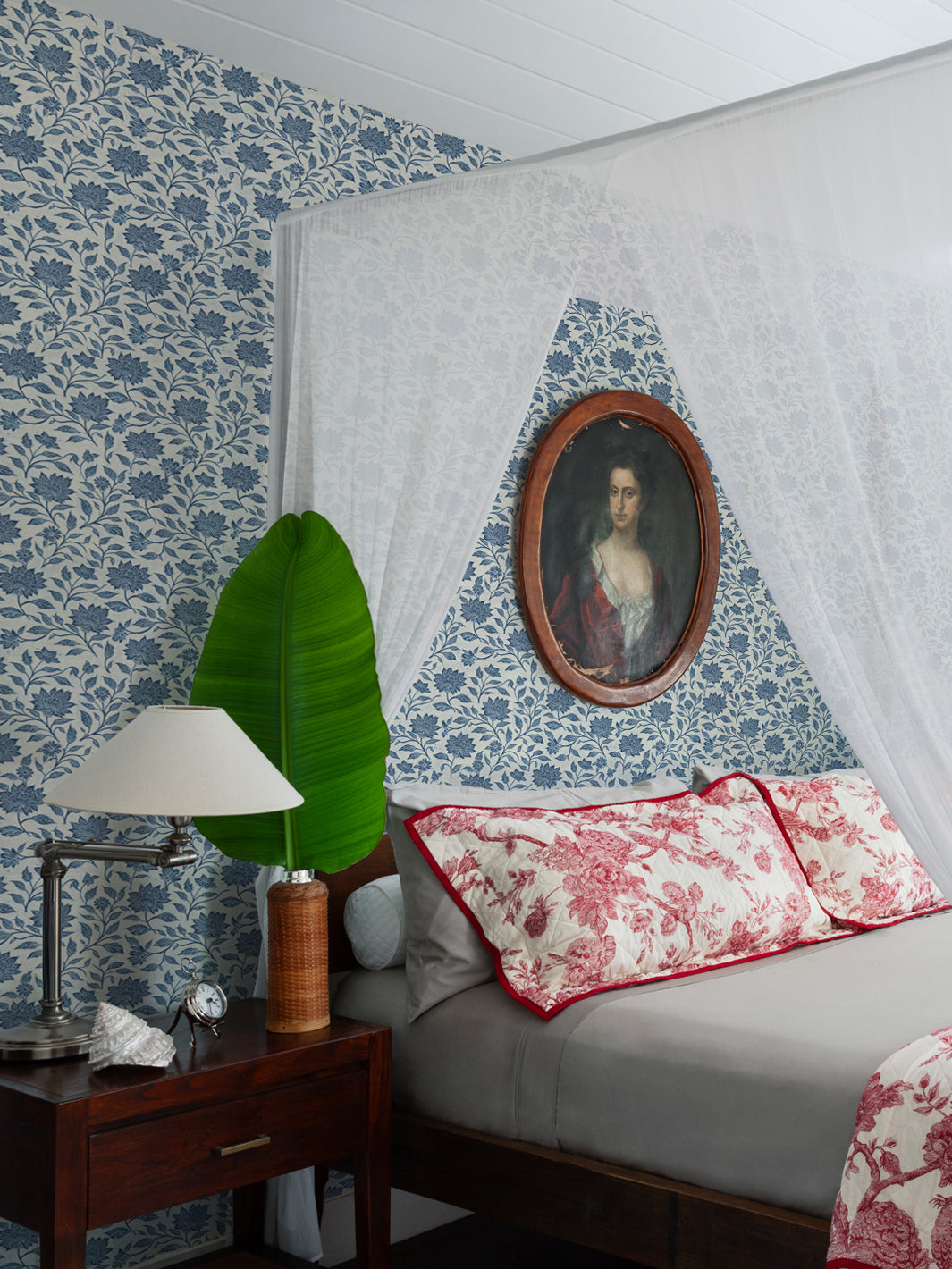 'Spice of Life Small' Wallpaper by Flint Wood & Hicks - Navy / White