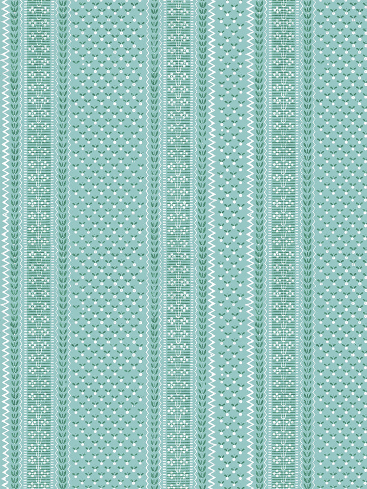 tove-wallpaper-by-sarah-jessica-parker-spruce-sky