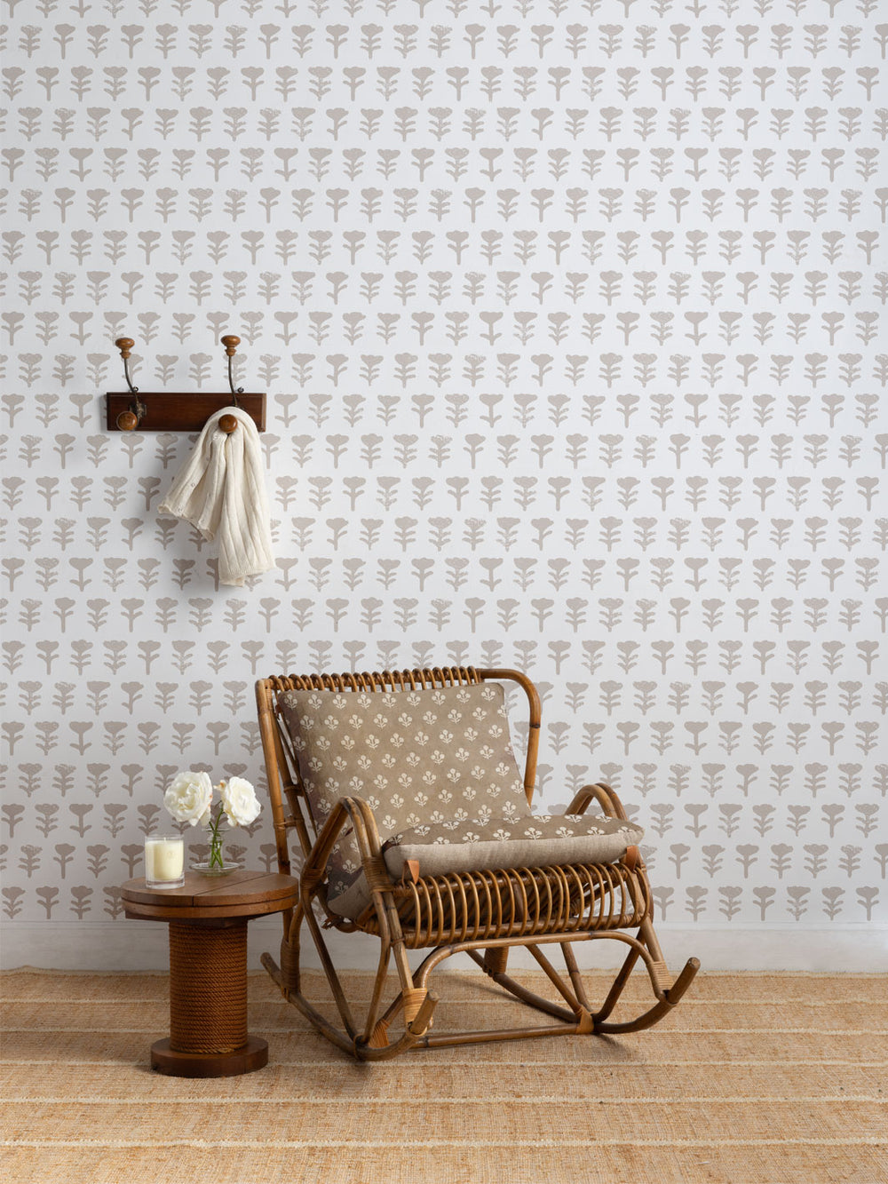 tulip-large-wallpaper-by-sugar-paper-khaki