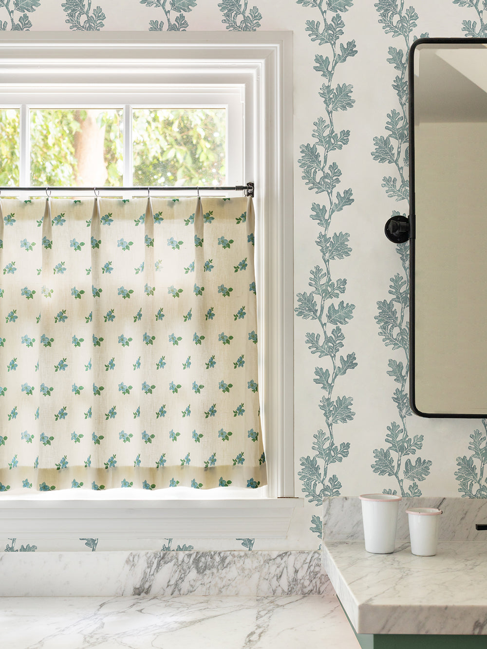 valley-oak-stripe-wallpaper-by-nathan-turner-seafoam