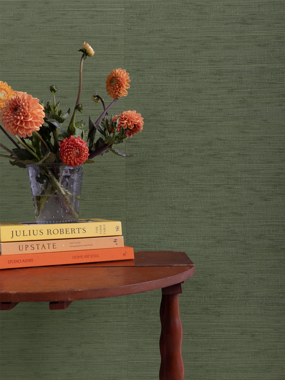 woven solid grasscloth wallpaper in lawn