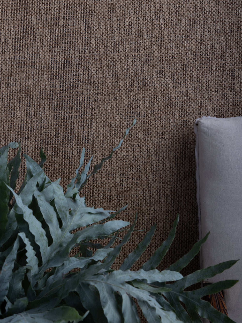 woven textures grasscloth wallpaper in rattan black