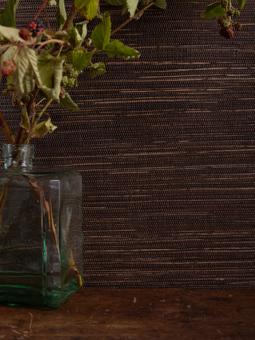 woven two tone grasscloth wallpaper in cocoa