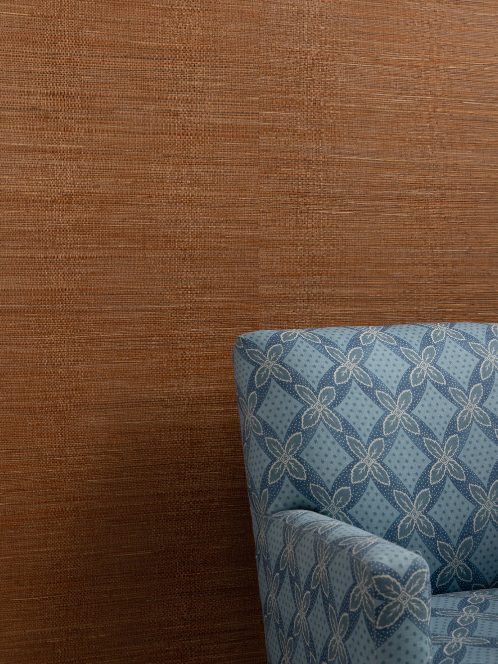 woven two tone grasscloth wallpaper in bark