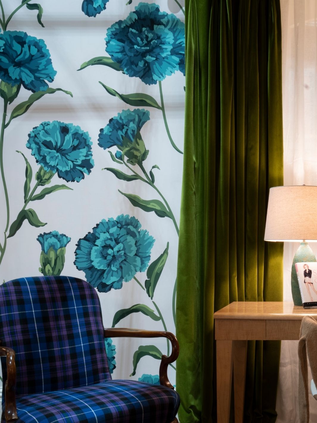 test carnations wallpaper by sarah jessica parker white