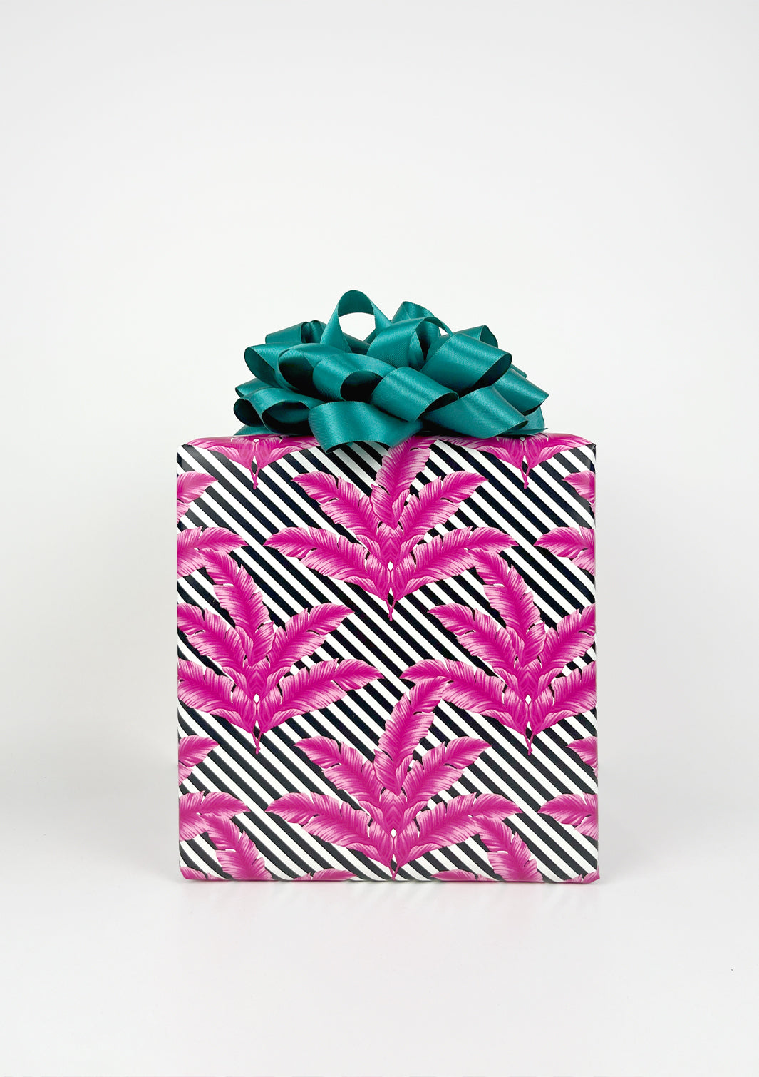 Barbiestyle™ Isla Palm Gift Wrap - 219 Barbie™ Pink & Black