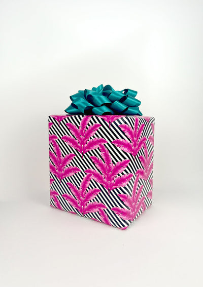 Barbiestyle™ Isla Palm Gift Wrap - 219 Barbie™ Pink & Black