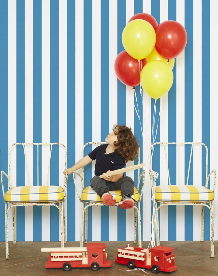 'Candy Stripe' Wallpaper by Wallshoppe - Lapis