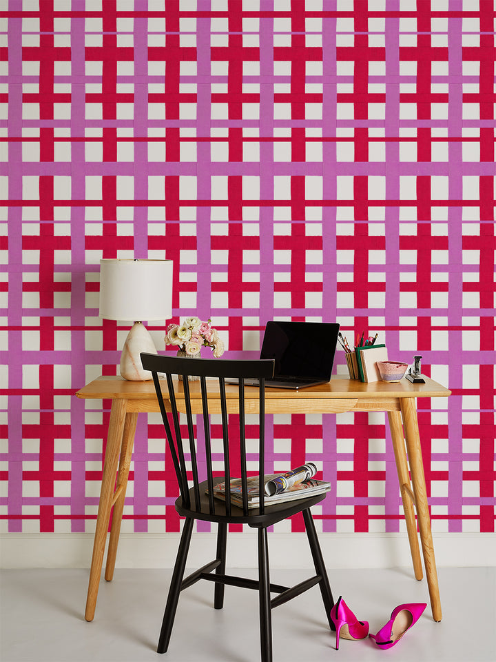 crosstown-plain-on-white-wallpaper-by-sarah-jessica-parker-geranium-lilac