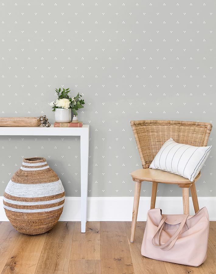 dainty-dot-grey