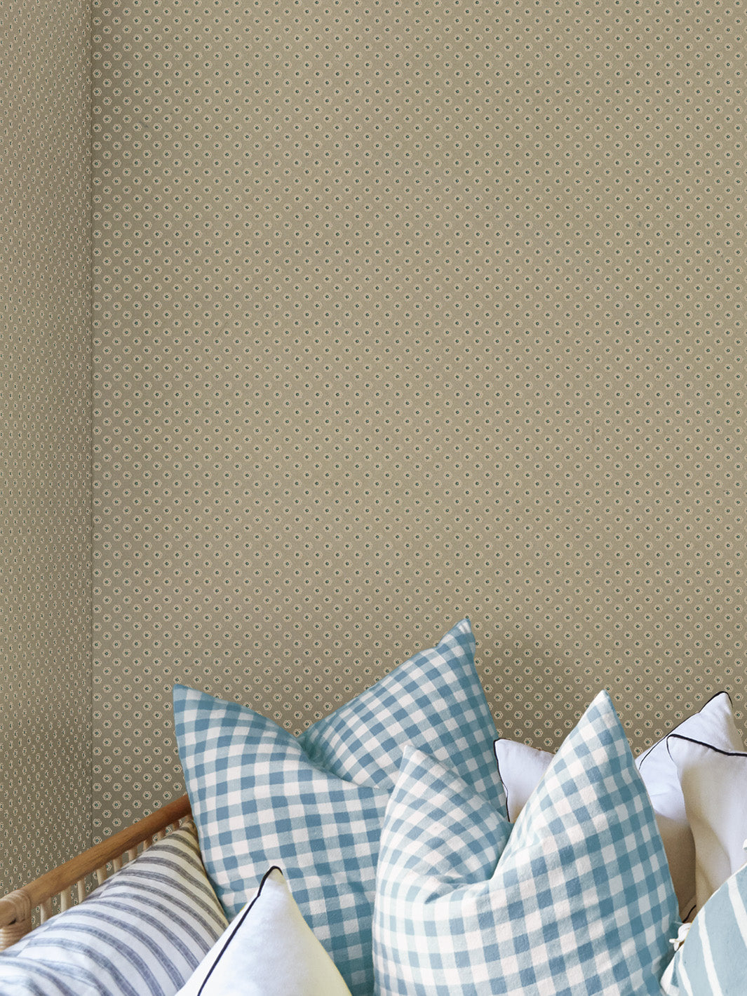 'Ditsy Flower' Kraft Wallpaper by Chris Benz - Marina + White