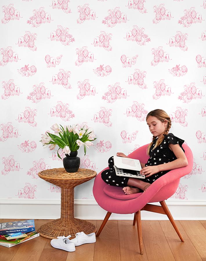'Foliage Lions' Wallpaper by Tea Collection - Pink